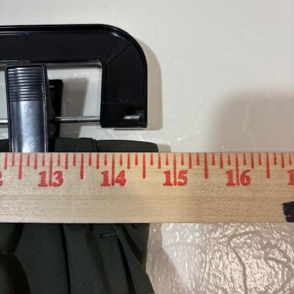 ADAY Pants Womens Medium Green Turn It Up Tapered Pleated Ankle Work Travel - Picture 7 of 8